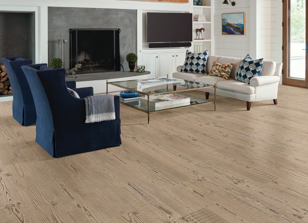 ANVIL PLUS in Accent Pine Luxury Vinyl