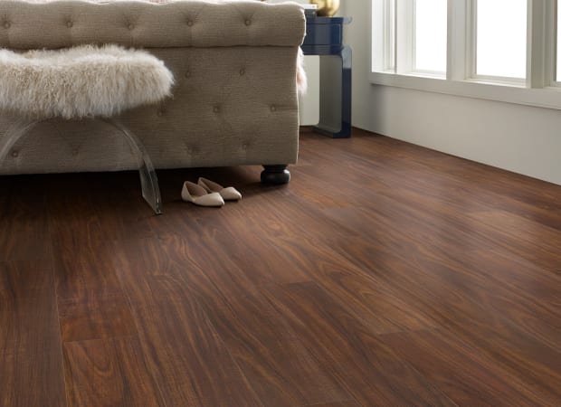 Traditions in Rich Mahogany Luxury Vinyl