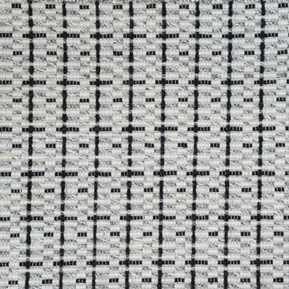 Madin in Domino Carpet