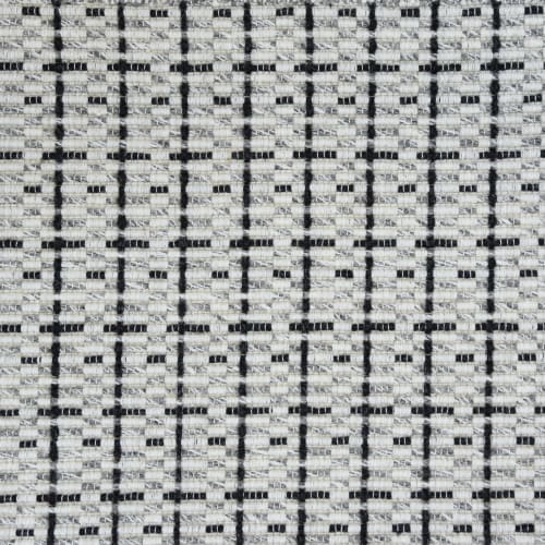 Madin in Domino Carpet