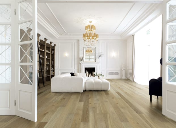Manor in Classic Hardwood