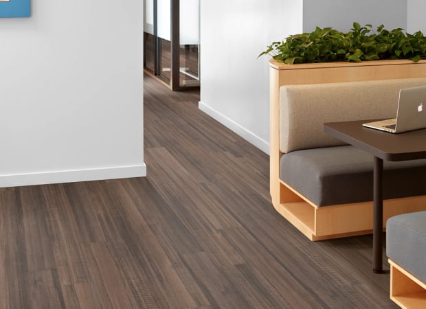 SYMBIOTIC 5.0 in Corten Luxury Vinyl