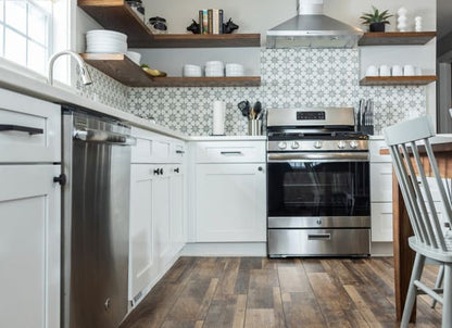 COREtec Originals Enhanced VV012 in Marianas Oak Luxury Vinyl