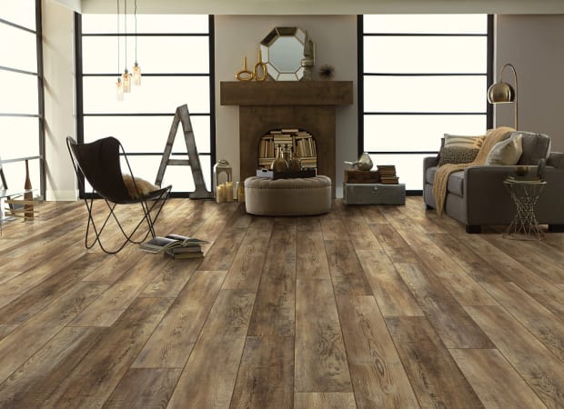 MONUMENTAL HD PLUS in Glorious Luxury Vinyl