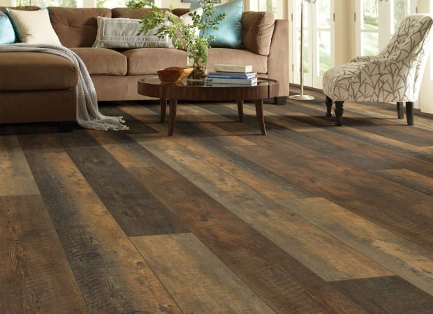 TITAN HD PLUS PLATINUM in Autumn Barnboard Luxury Vinyl