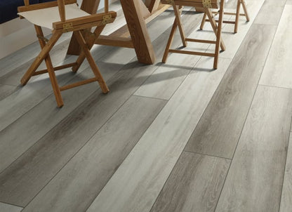 TITAN HD PLUS in Modern Oak Luxury Vinyl