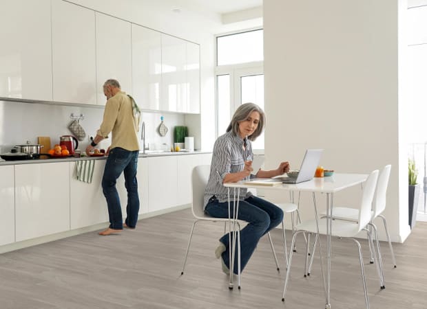 ALBA RESERVE 8 in Shadow Luxury Vinyl